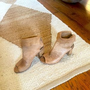 Free People zip up booties, size 38 (7.5)